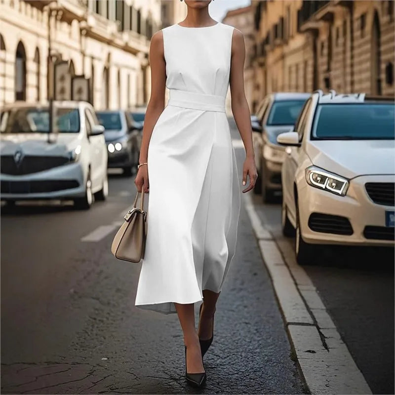Hayden Ryve | Elegant Round Neck Dress