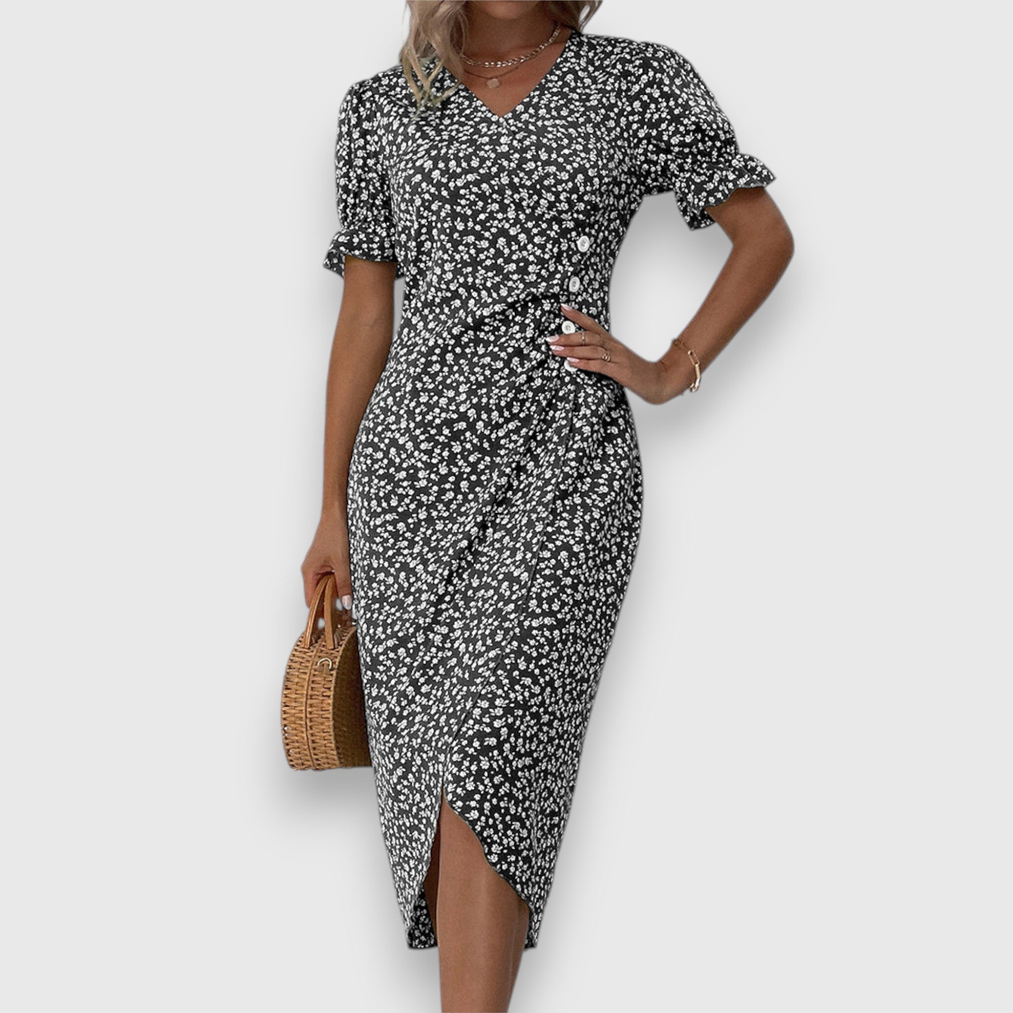 Hayden Tessina – Elegant Floral Dress